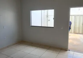 Foto 1 de Casa com 2 Quartos à venda, 50m² em Setor Morada do Sol, Goiânia