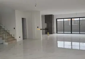 Foto 1 de Sobrado com 3 Quartos à venda, 343m² em Braga, São José dos Pinhais