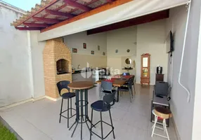 Foto 1 de Casa com 3 Quartos à venda, 150m² em Nova Uberlandia, Uberlândia