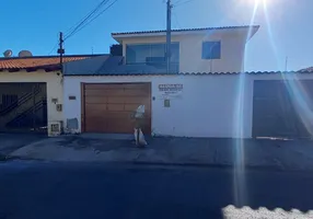 Foto 1 de Sobrado com 3 Quartos para alugar, 110m² em Residencial Santa Rita 4 Etapa, Goiânia