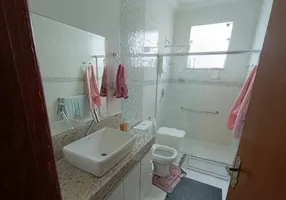 Foto 1 de Casa com 4 Quartos à venda, 350m² em Vilas do Atlantico, Lauro de Freitas