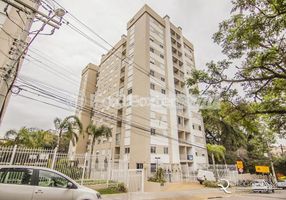Foto 1 de Apartamento com 2 Quartos à venda, 52m² em Teresópolis, Porto Alegre