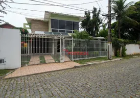 Foto 1 de Casa de Condomínio com 4 Quartos à venda, 223m² em Barra de Macaé, Macaé