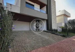 Foto 1 de Casa de Condomínio com 3 Quartos à venda, 260m² em Novo Mundo, Uberlândia