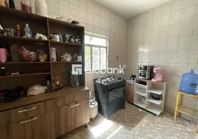 Foto 1 de Casa com 2 Quartos à venda, 200m² em Cintra, Montes Claros