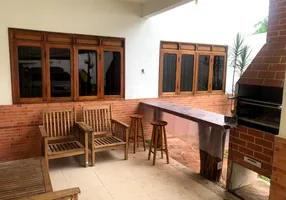 Foto 1 de Casa com 3 Quartos à venda, 147m² em Interlagos, Vila Velha