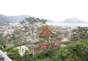 Foto 1 de Casa com 4 Quartos à venda, 250m² em São Francisco, Niterói