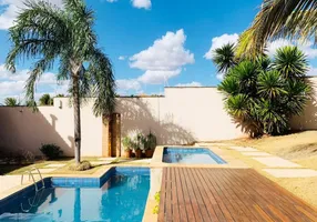 Foto 1 de Casa com 4 Quartos à venda, 425m² em Royal Park, Ribeirão Preto