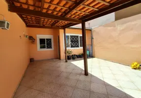 Foto 1 de Casa com 2 Quartos à venda, 70m² em Boqueirão, Curitiba