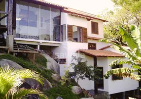 Foto 1 de Casa com 3 Quartos à venda, 242m² em Guaratiba, Rio de Janeiro