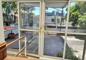 Foto 1 de Sobrado com 2 Quartos para alugar, 231m² em Chácara Santo Antônio, São Paulo