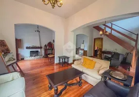 Foto 1 de Casa com 4 Quartos para venda ou aluguel, 199m² em Centro, Petrópolis