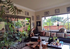 Foto 1 de Casa com 3 Quartos à venda, 465m² em Jardim Guedala, São Paulo