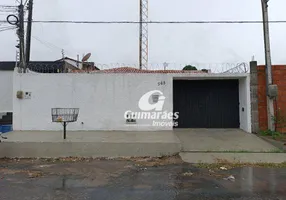 Foto 1 de Casa com 5 Quartos para alugar, 305m² em Cidade dos Funcionários, Fortaleza