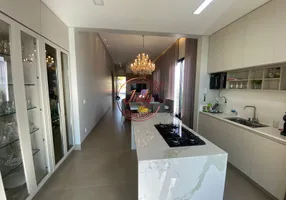 Foto 1 de Casa de Condomínio com 4 Quartos à venda, 225m² em Shopping Park, Uberlândia