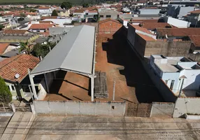 Foto 1 de Lote/Terreno à venda, 900m² em Centro, Itatinga