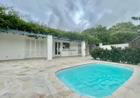 Foto 1 de Casa com 3 Quartos para alugar, 277m² em Campeche, Florianópolis