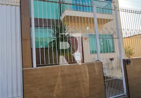 Foto 1 de Casa com 4 Quartos à venda, 330m² em Parque Guaruá, Juiz de Fora