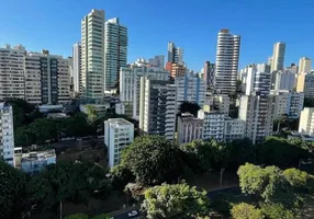 Foto 1 de Cobertura com 4 Quartos à venda, 260m² em Chame-Chame, Salvador