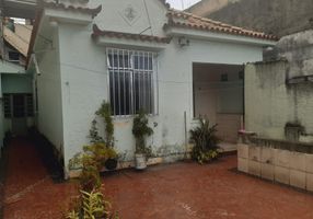 Foto 1 de Casa com 2 Quartos à venda, 80m² em Rocha Miranda, Rio de Janeiro