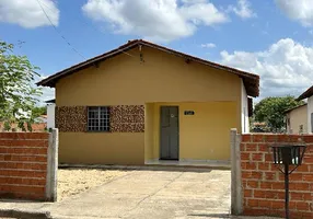 Foto 1 de Casa com 2 Quartos à venda, 56m² em Centro, Lagoa do Piauí