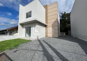 Foto 1 de Sobrado com 3 Quartos à venda, 100m² em Araponguinhas, Timbó