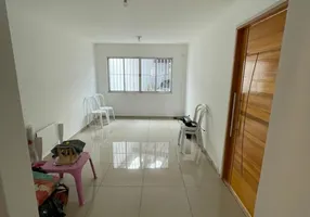 Foto 1 de Sobrado com 4 Quartos à venda, 131m² em Vila Marari, São Paulo