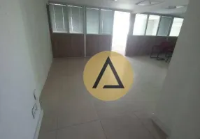 Foto 1 de Sala Comercial para alugar, 33m² em Praia Campista, Macaé