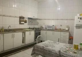 Foto 1 de Sobrado com 2 Quartos à venda, 188m² em Jardim Chapadão, Campinas