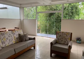 Foto 1 de Casa de Condomínio com 4 Quartos à venda, 300m² em Campo Limpo, São Paulo