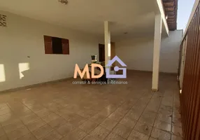 Foto 1 de Casa com 3 Quartos à venda, 158m² em Planalto, Uberlândia