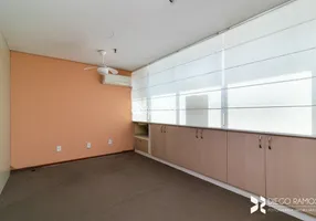 Foto 1 de Sala Comercial para alugar, 27m² em São João, Porto Alegre