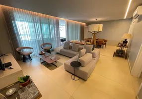 Foto 1 de Apartamento com 3 Quartos à venda, 198m² em Rezende Junqueira, Uberlândia