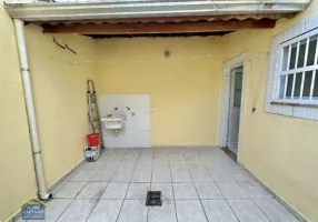 Foto 1 de Sobrado com 2 Quartos à venda, 86m² em Canto do Forte, Praia Grande