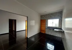 Foto 1 de Casa com 2 Quartos à venda, 66m² em Jardim Guacyra, Itanhaém