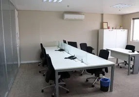 Foto 1 de Sala Comercial para venda ou aluguel, 57m² em Continental, Osasco