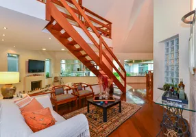 Foto 1 de Casa com 3 Quartos à venda, 307m² em Vila Nova Caledônia, São Paulo