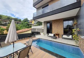 Foto 1 de Casa com 4 Quartos à venda, 390m² em Taquara, Rio de Janeiro