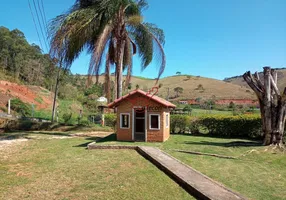 Foto 1 de Fazenda/Sítio com 2 Quartos para venda ou aluguel, 160m² em Registro, Taubaté