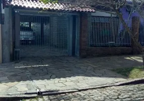 Foto 1 de Casa com 3 Quartos à venda, 268m² em Espiríto Santo, Porto Alegre