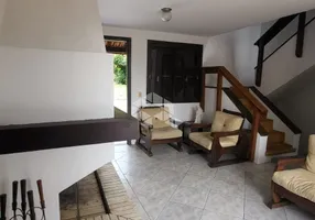 Foto 1 de Casa com 2 Quartos à venda, 200m² em Ponta Grossa, Porto Alegre