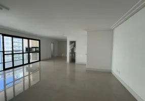 Foto 1 de Apartamento com 3 Quartos à venda, 129m² em Kobrasol, São José