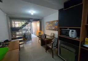 Foto 1 de Sobrado com 2 Quartos à venda, 117m² em Vila Gumercindo, São Paulo