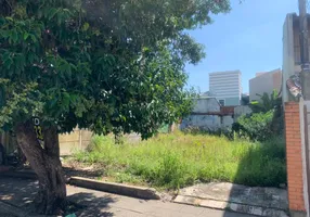 Foto 1 de Lote/Terreno à venda, 215m² em Estreito, Florianópolis