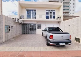 Foto 1 de Casa com 3 Quartos à venda, 210m² em Estreito, Florianópolis