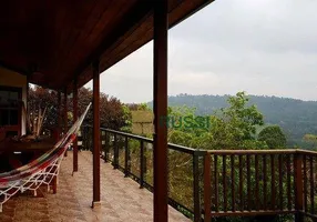 Foto 1 de Casa de Condomínio com 3 Quartos à venda, 250m² em Tapanhão, Jambeiro