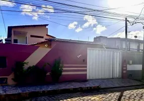 Foto 1 de Casa com 3 Quartos à venda, 235m² em Nova Parnamirim, Parnamirim