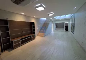 Foto 1 de Sobrado com 2 Quartos para venda ou aluguel, 229m² em Ipiranga, São Paulo