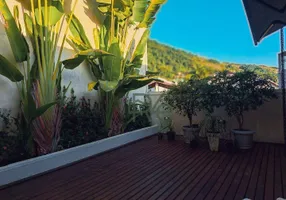 Foto 1 de Casa de Condomínio com 3 Quartos à venda, 300m² em Praia do Jardim , Angra dos Reis