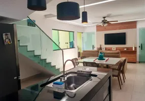 Foto 1 de Casa com 5 Quartos à venda, 310m² em Jardim Vitória, Belo Horizonte